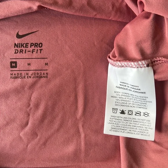 NWT Nike Tank women’s size medium - Picture 5 of 5
